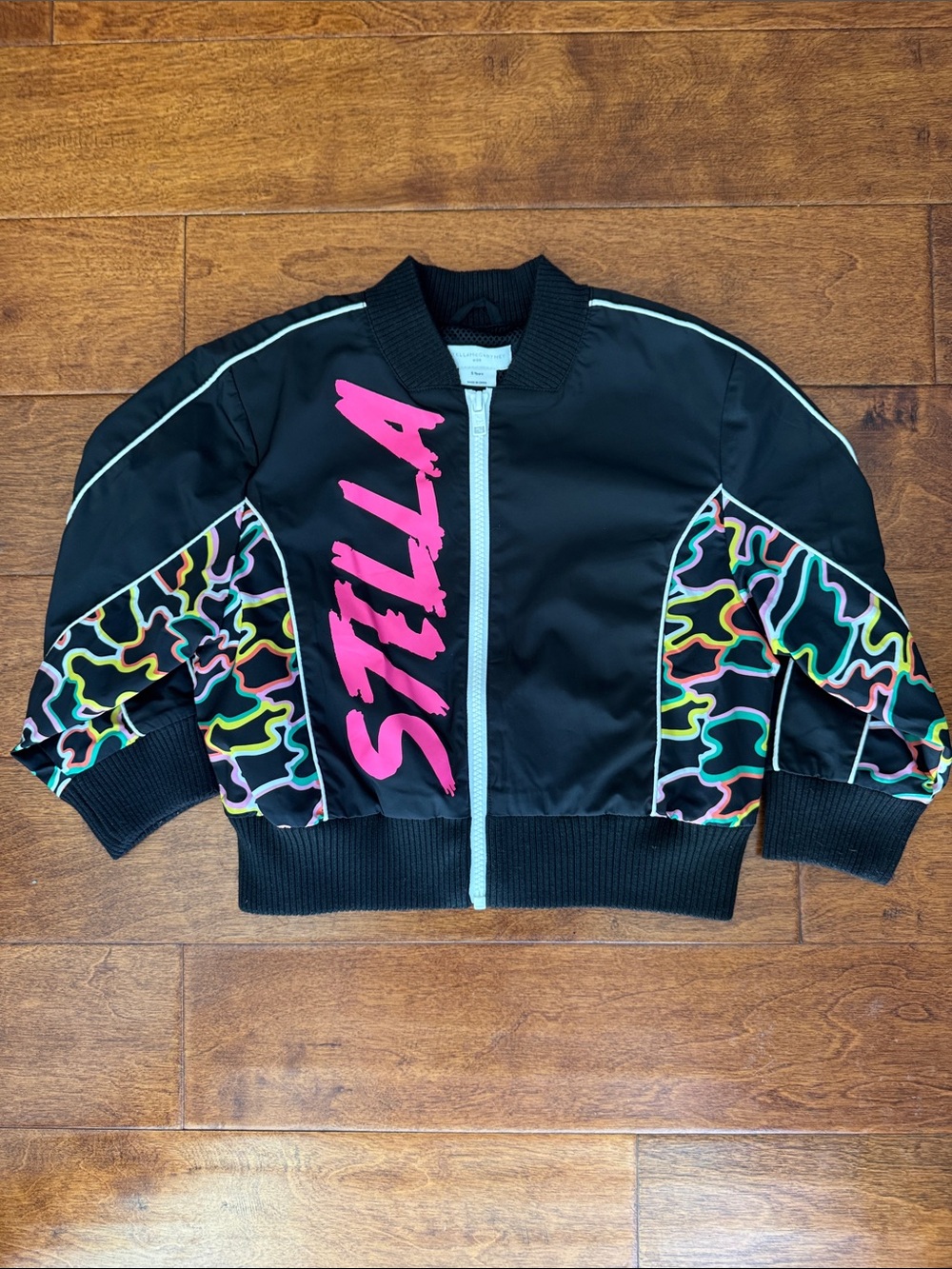 Stella McCartney Kids Black Zip-Up Jacket with White Zipper
